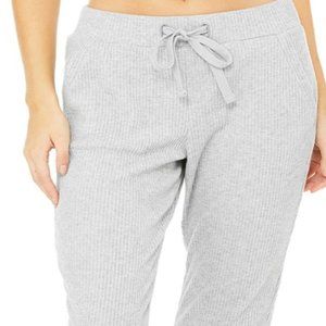 ALO Yoga new Muse Sweatpant in Heather Gray